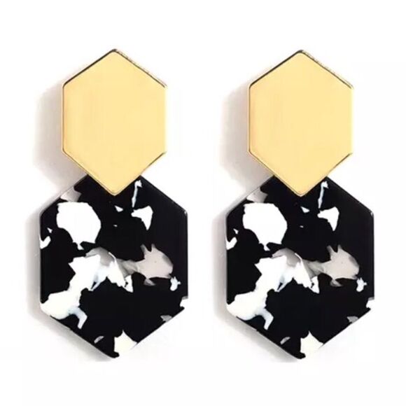 Gold Tone Black White Marble Geometric Acrylic Earrings NWT - Picture 1 of 7